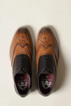 Braune Lederschuhe, Marc Darcy Ryan - Wingtip Brogue 9 Braune Lederschuhe, Marc Darcy Ryan - Wingtip Brogue -Herrenanzug Geschäft braune lederschuhe marc darcy ryan wingtip brogue schoenen 927