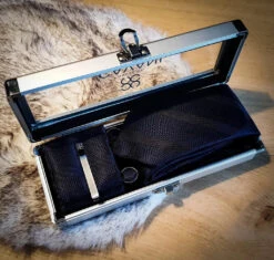 Cavani Gentlemens Set Marineblaue Krawatte, Einstecktuch, Clip, Manschettenknöpfe 11 Cavani Gentlemens Set Marineblaue Krawatte, Einstecktuch, Clip, Manschettenknöpfe -Herrenanzug Geschäft zubehrteil blau cavani gentlemens set marineblaue krawatte einstecktuch clip 798